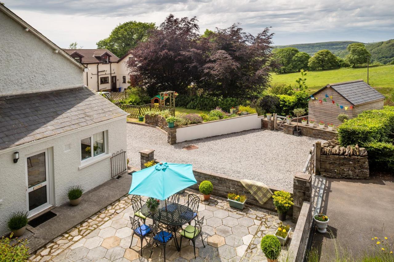 2 Tan Yr Eglwys Villa Pontardawe Eksteriør bilde