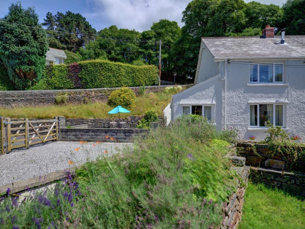 2 Tan Yr Eglwys Villa Pontardawe Eksteriør bilde