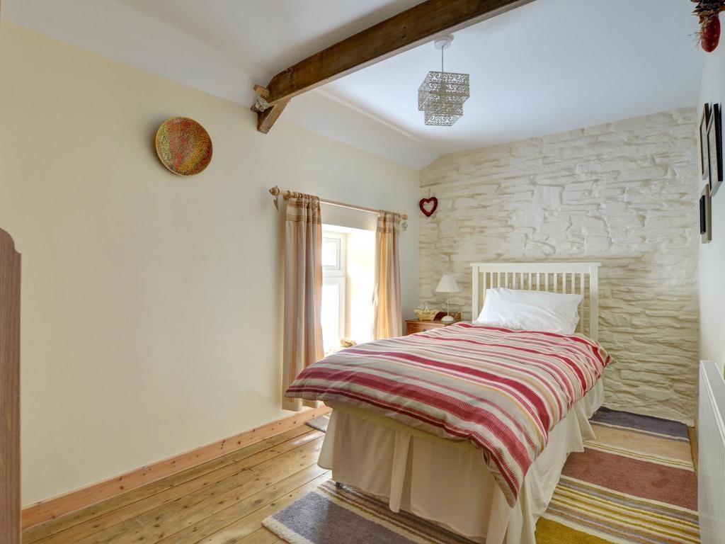 2 Tan Yr Eglwys Villa Pontardawe Eksteriør bilde